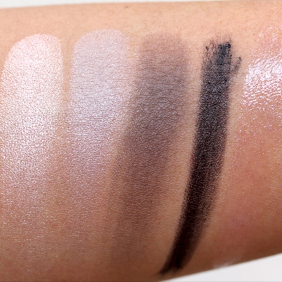 Dior Cherie Bow Makeup Palette For Eyes & Lips 001 Rose Poudre (RARE!!NIB) - Picture 10 of 12